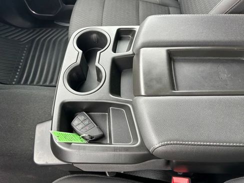 Used 2025 Chevrolet Silverado 2500 LT image 29