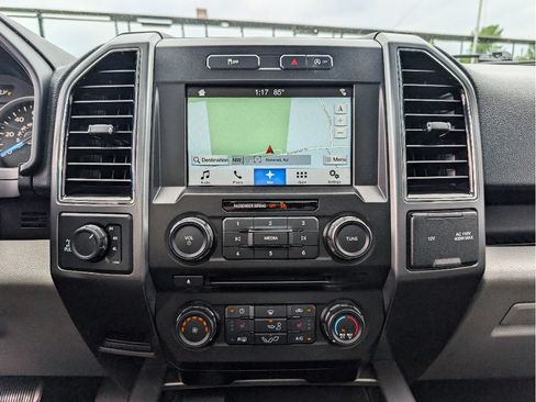 Used 2018 Ford F150 XLT w/ Equipment Group 302A Luxury AWD/4WD image 26