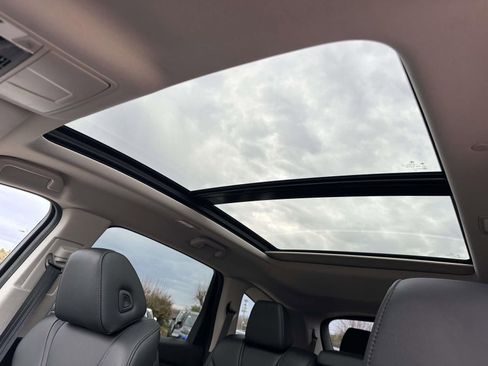 Used 2023 Acura MDX SH-AWD image 18