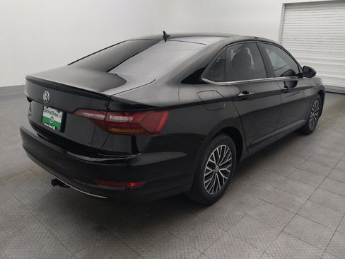Used 2019 Volkswagen Jetta SE w/ Cold Weather Package image 9