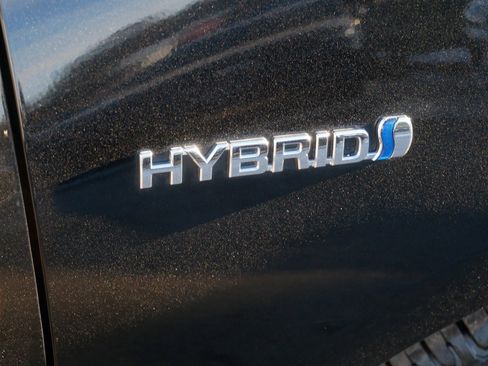 Used 2012 Toyota Camry XLE w/ Convenience Pkg image 10