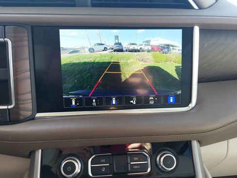 Used 2023 GMC Yukon Denali image 22