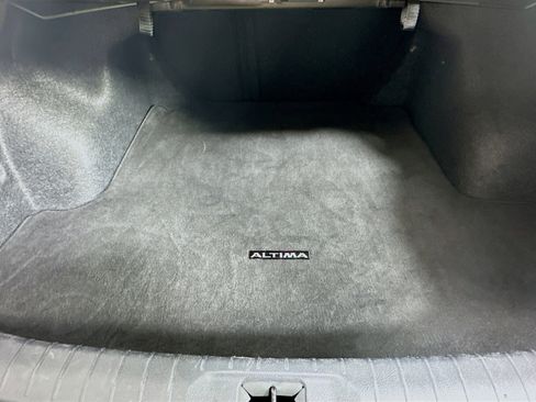 Used 2025 Nissan Altima 2.5 SV image 27