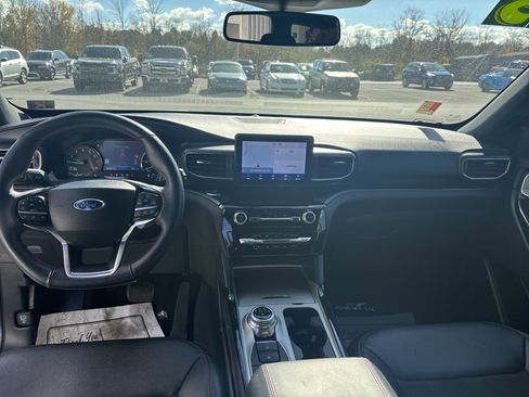 Used 2023 Ford Explorer ST-Line w/ Class IV Trailer Tow Package image 15