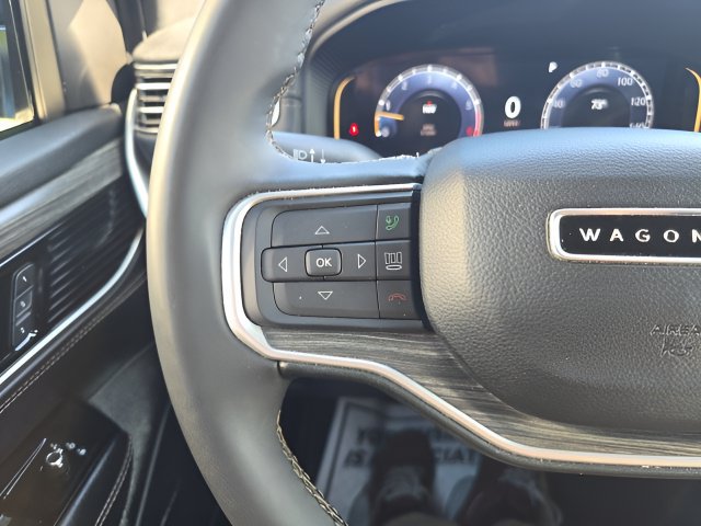 Certified 2024 Jeep Wagoneer L Series II w/ Flexible Seating Group AWD/4WD image 14