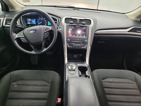 Used 2019 Ford Fusion SE FWD image 22