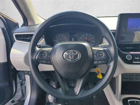 Certified 2025 Toyota Corolla Cross L image 10
