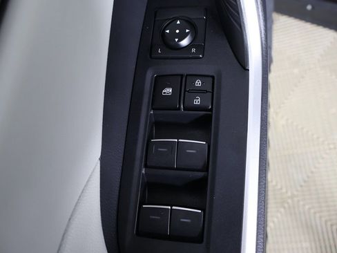 Used 2023 Toyota RAV4 XLE image 32