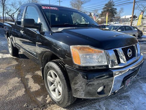 Used 2012 Nissan Titan SV w/ SV Value Truck Pkg image 3