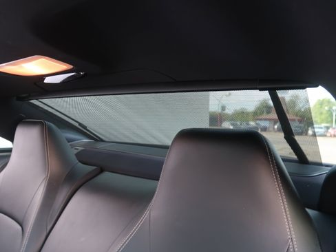 Used 2013 Mercedes-Benz E 550 Coupe w/ Premium 2 Pkg image 38