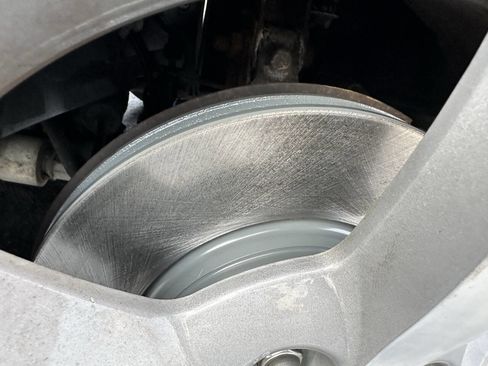 Used 2009 Chevrolet Malibu Hybrid image 16