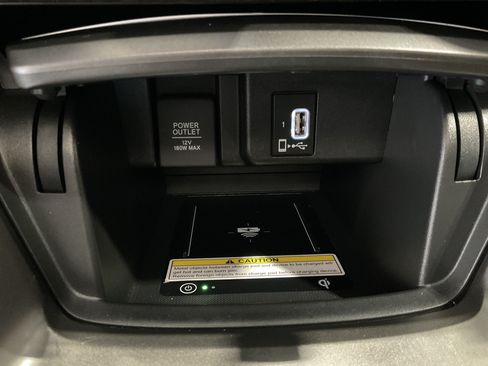 Used 2018 Honda Accord Touring image 19
