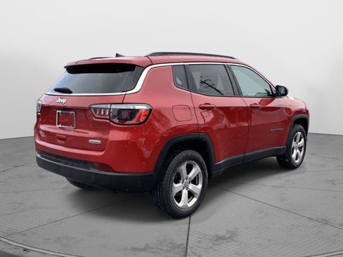 Used 2018 Jeep Compass Latitude w/ Popular Equipment Group image 3