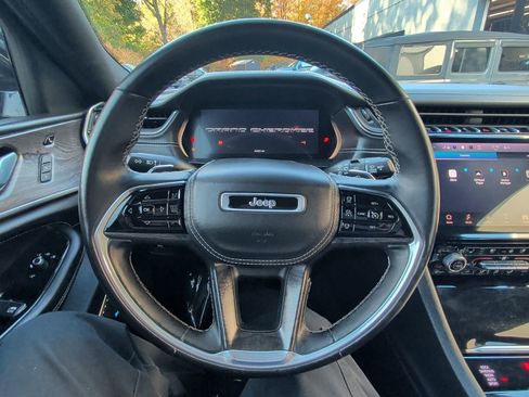 Used 2022 Jeep Grand Cherokee L Overland w/ Luxury Tech Group IV image 21