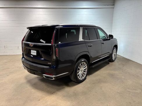 Used 2023 Cadillac Escalade Premium Luxury image 6