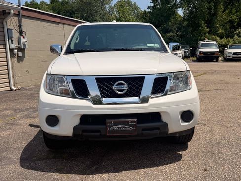 Used 2016 Nissan Frontier SV AWD/4WD image 11