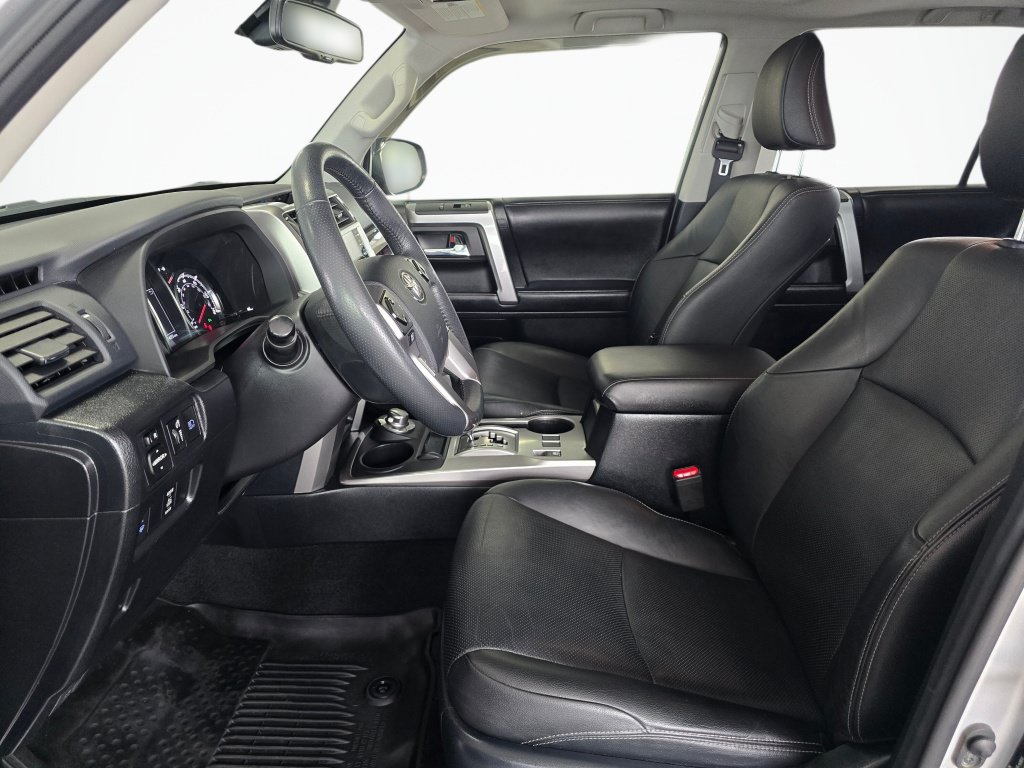 Used 2021 Toyota 4Runner Limited AWD/4WD image 18