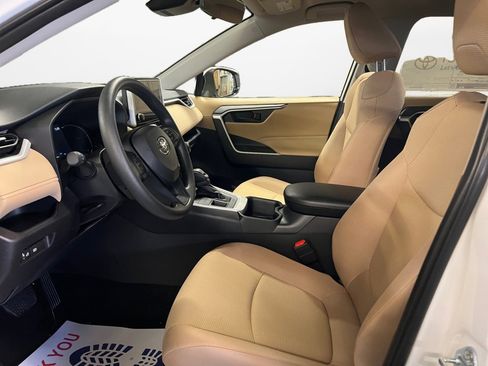 New 2025 Toyota RAV4 LE image 9