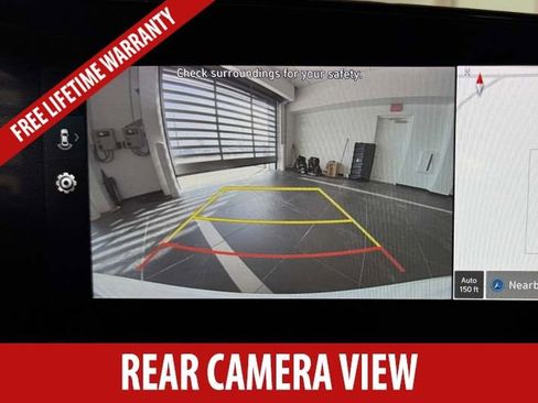Used 2025 Hyundai Elantra SEL FWD image 12