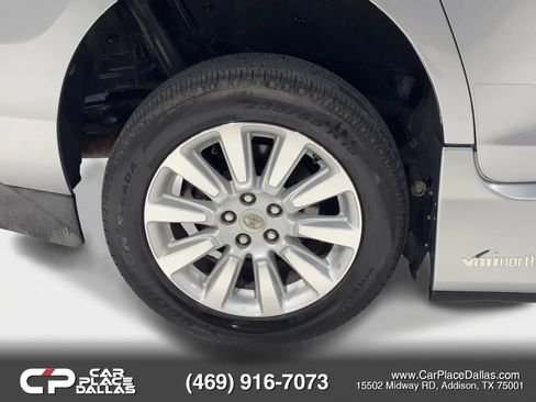 Used 2013 Toyota Sienna Limited w/ Premium Pkg FWD image 35