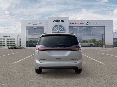 New 2026 Chrysler Pacifica Limited w/ S Appearance Package FWD image 10