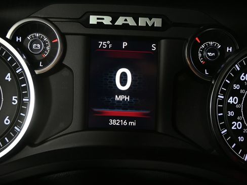 Used 2023 RAM 1500 Big Horn AWD/4WD image 25