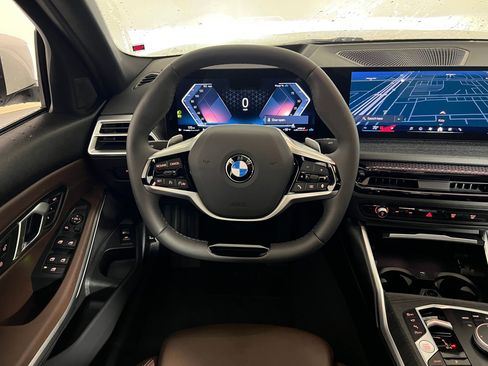 Used 2025 BMW 330i xDrive Sedan w/ Premium Package AWD/4WD image 15