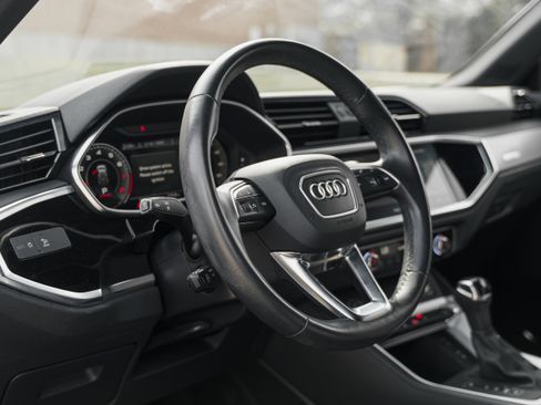 Used 2022 Audi Q3 2.0T Premium Plus w/ Premium Plus Package image 9