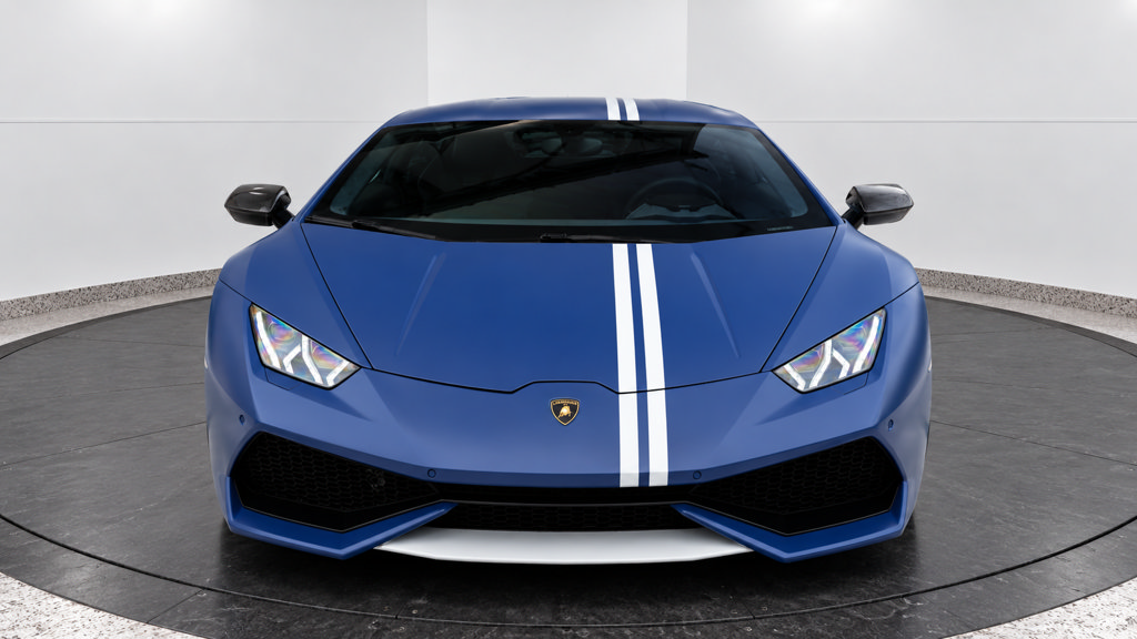 Used 2017 Lamborghini Huracan LP 610-4 AWD/4WD image 2