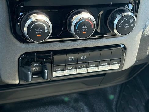 New 2026 RAM 5500 Tradesman w/ Chrome Appearance Group AWD/4WD image 20
