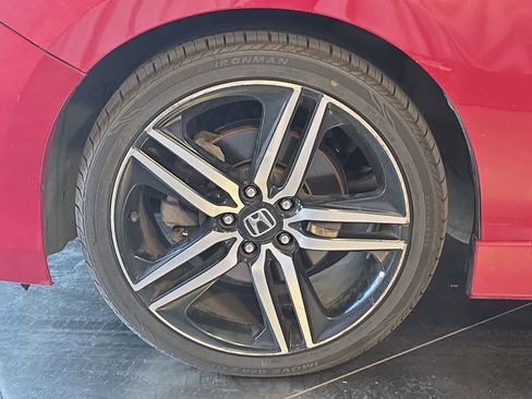 Used 2017 Honda Accord Sport image 12