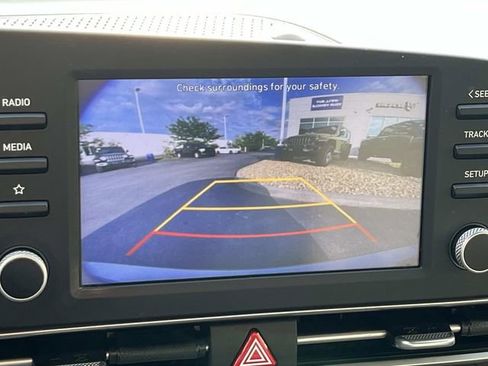 Used 2021 Hyundai Elantra SEL FWD image 32