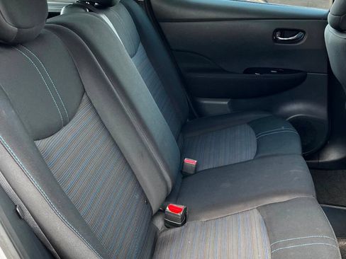 Used 2019 Nissan Leaf SV Plus w/ SV Plus Technology Package FWD image 30