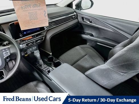 Used 2026 Toyota Camry LE AWD/4WD image 29
