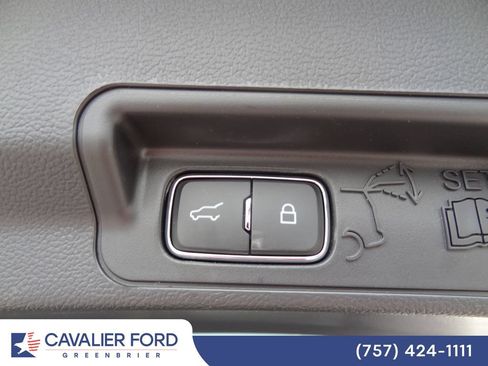Used 2026 Ford Explorer ST-Line w/ ST-Line Street Pack AWD/4WD image 11
