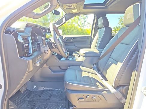 New 2026 GMC Sierra 1500 AT4X w/ AT4X AEV Edition image 16