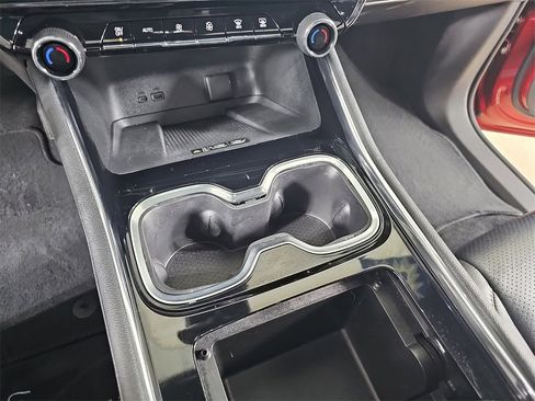 Certified 2024 Chevrolet Traverse LT image 31