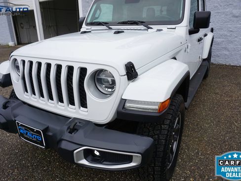 Used 2020 Jeep Gladiator Overland AWD/4WD image 5