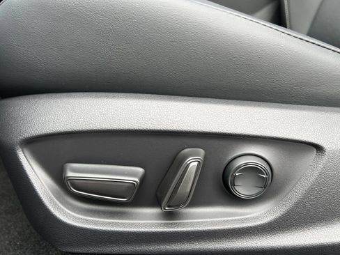 New 2026 Toyota Prius Limited FWD image 14
