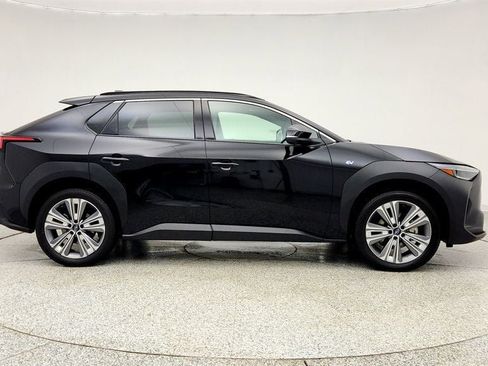 Used 2023 Subaru Solterra AWD image 4