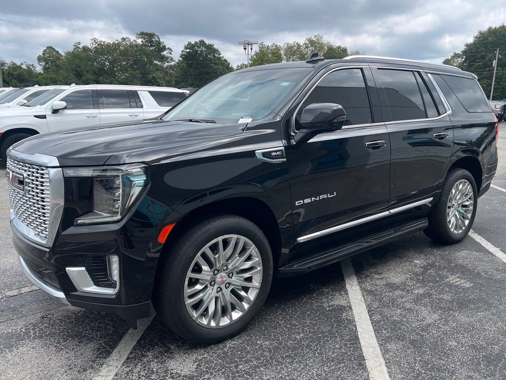 Used 2024 GMC Yukon Denali w/ Advanced Technology Package AWD/4WD image 34