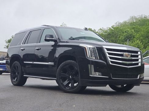 Used 2020 Cadillac Escalade Luxury AWD/4WD image 1