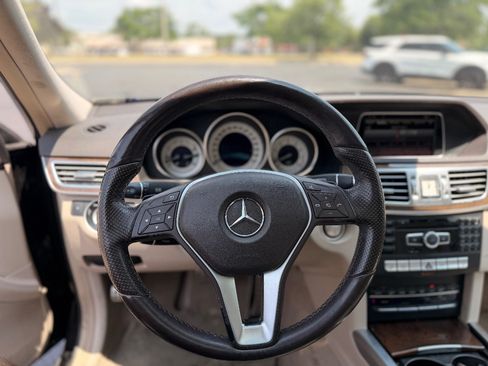 Used 2015 Mercedes-Benz E 350 4MATIC Sedan image 15