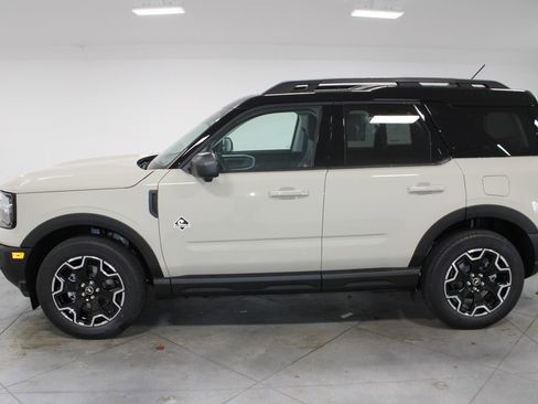 New 2025 Ford Bronco Sport Outer Banks w/ Outer Banks Tech Package+ AWD/4WD image 5