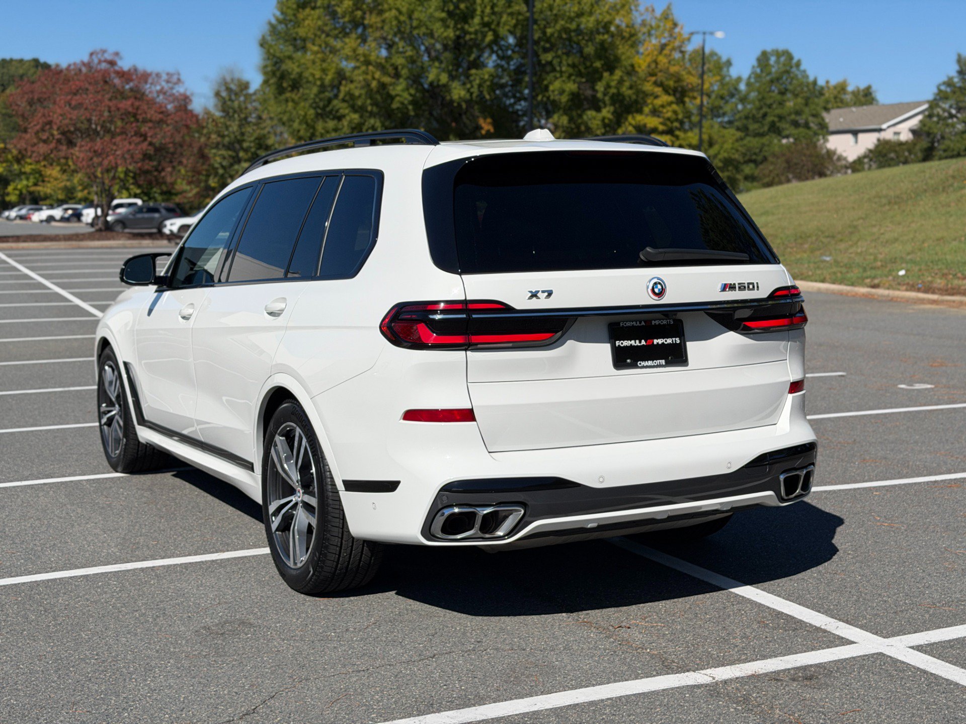 Used 2023 BMW X7 M60i AWD/4WD image 8