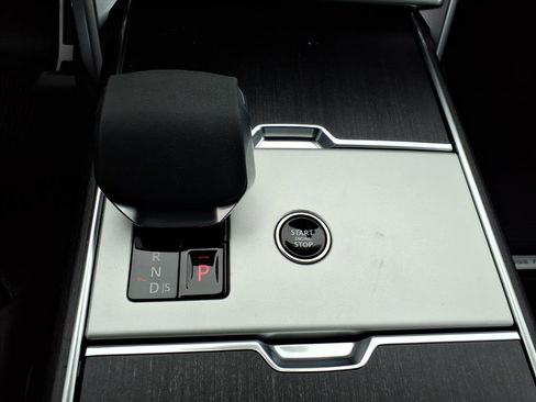 New 2026 Land Rover Range Rover SE AWD/4WD image 13