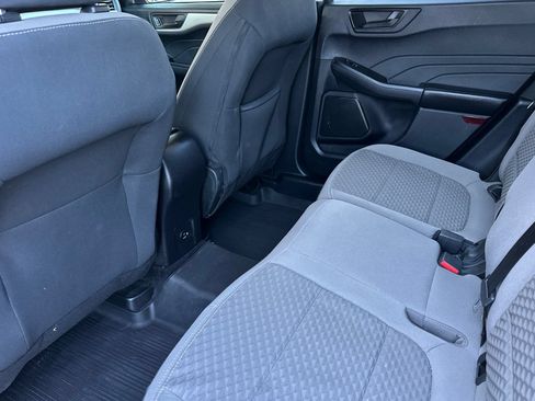Used 2022 Ford Escape SE FWD image 11