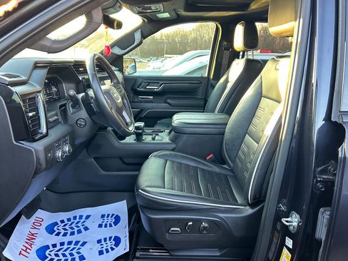 Used 2023 GMC Sierra 1500 AT4X image 11