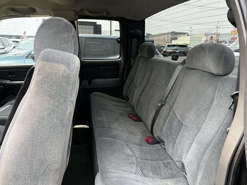 Used 2007 Chevrolet Silverado 1500 LT w/ Extended Cab Value Package AWD/4WD image 12