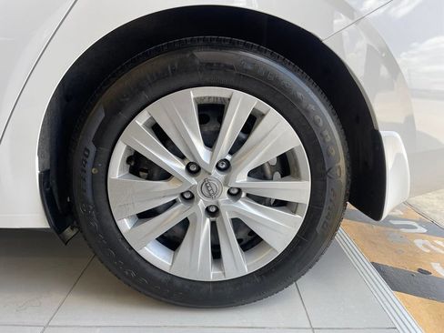 Certified 2025 Nissan Sentra S FWD image 17